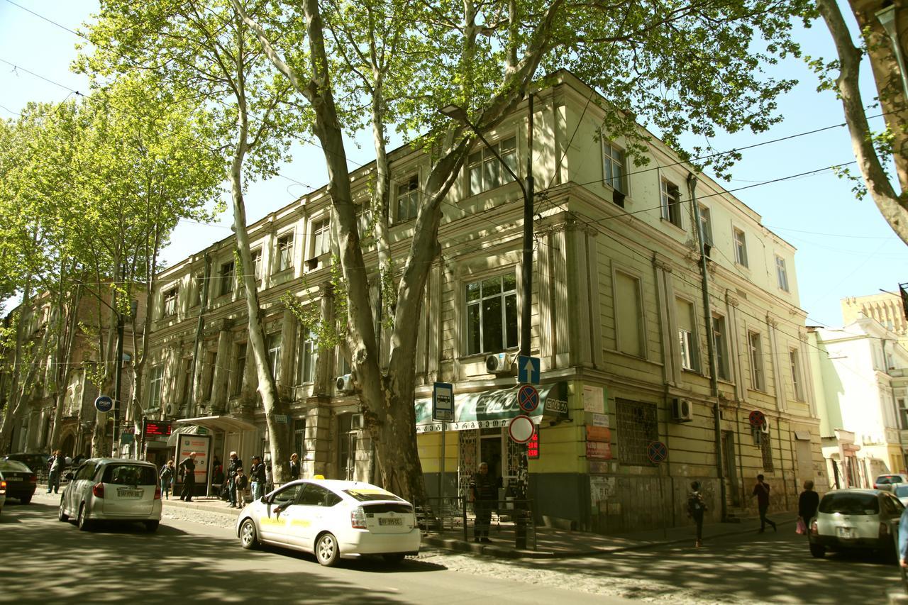 Diplomat Apartment Tbilisi Exterior foto